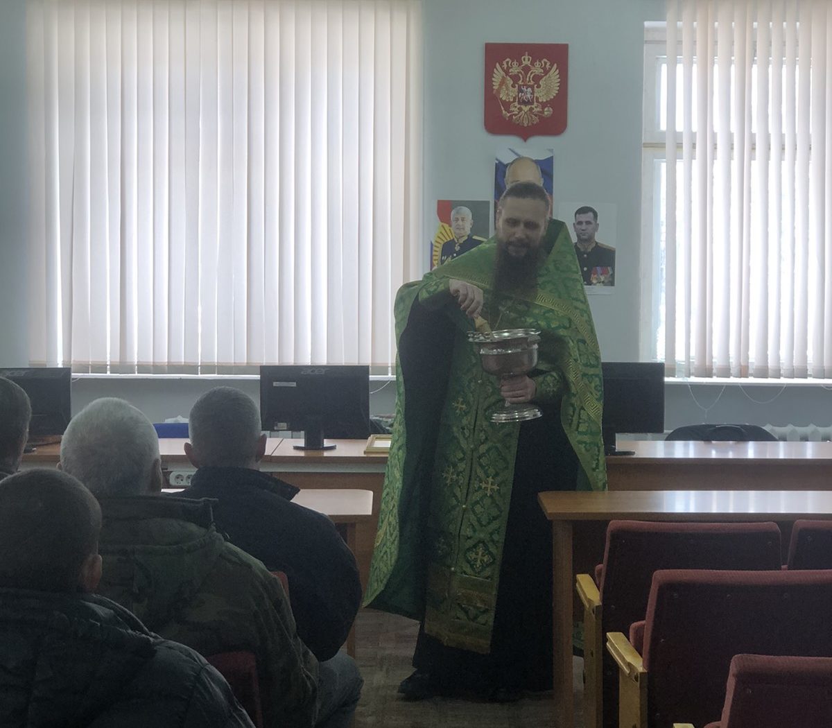 Помощник благочинного по взаимодействию с Вооруженными силами совершил молебен  в военном комиссариате Автозаводского района