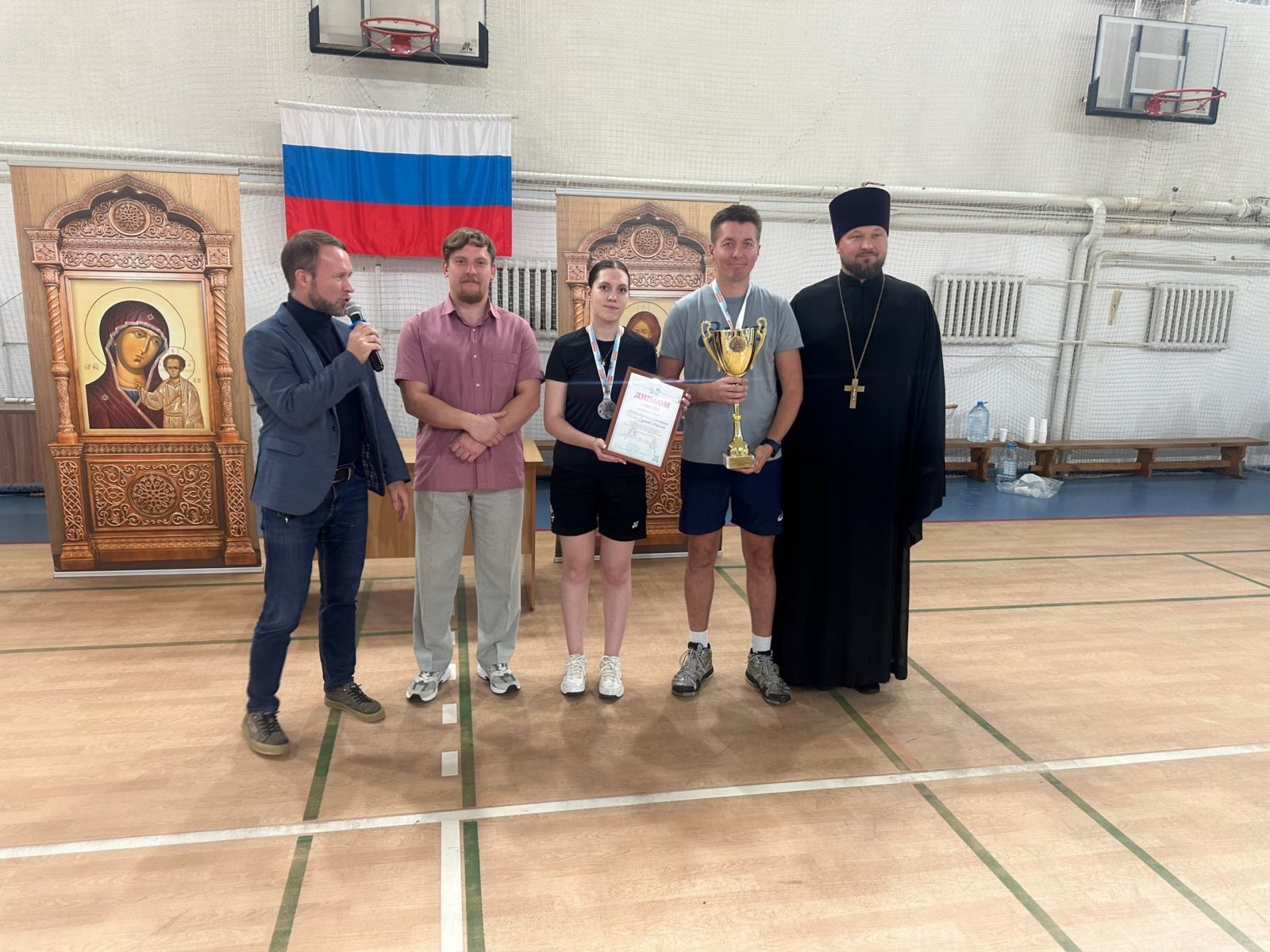 Команда Автозаводского благочиния — победитель VII Епархиального турнира по бадминтону