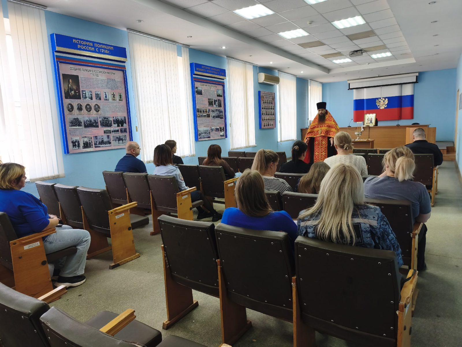Помощник благочинного Автозаводского округа совершил молебен для сотрудников отдела полиции №1 и военкомата Автозаводского района